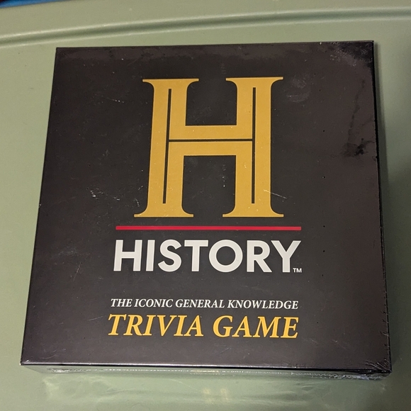 HISTORY Channel Trivia Card Game - General Knowledge Game NEW - Picture 2 of 4